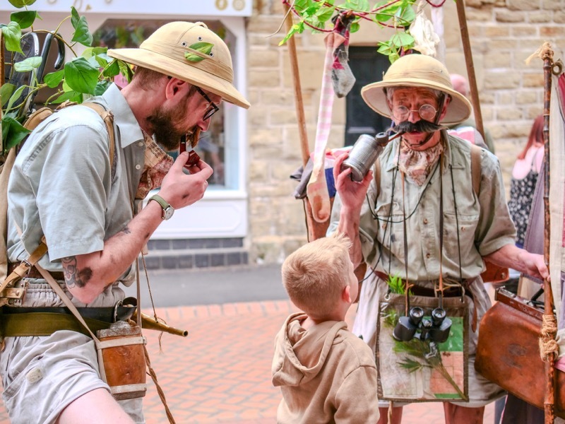 Other image for Crowds flock to annual festival